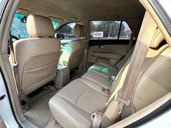BYD S6 2013