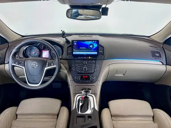 Opel Insignia 2013