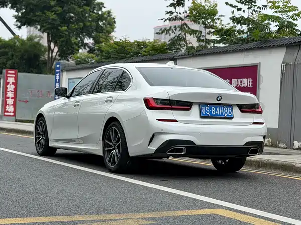 BMW 3 Series 2022