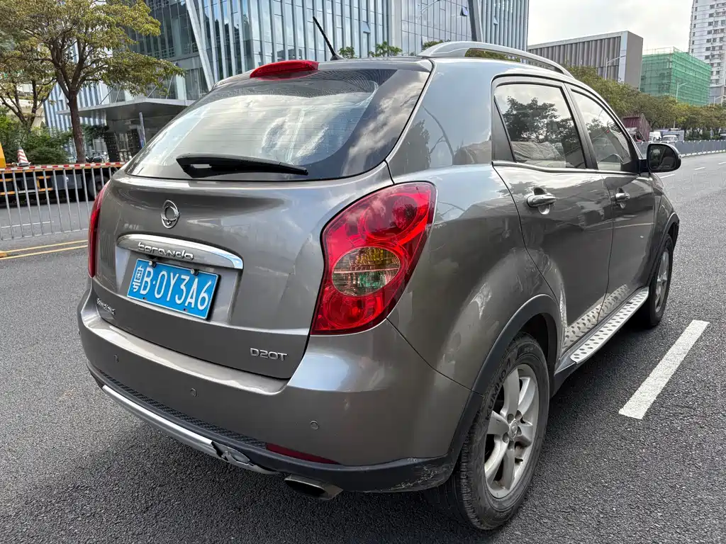 SsangYong Korando 2014 — фото 14
