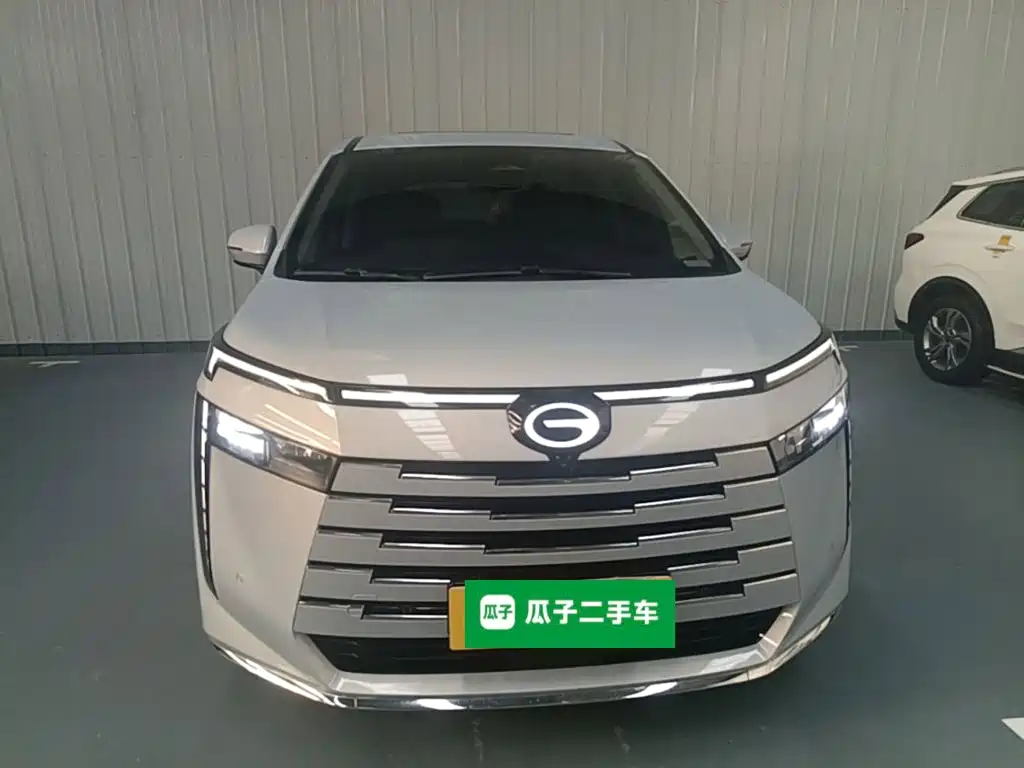 GAC Motor E8 PHEV 2024 — фото 3