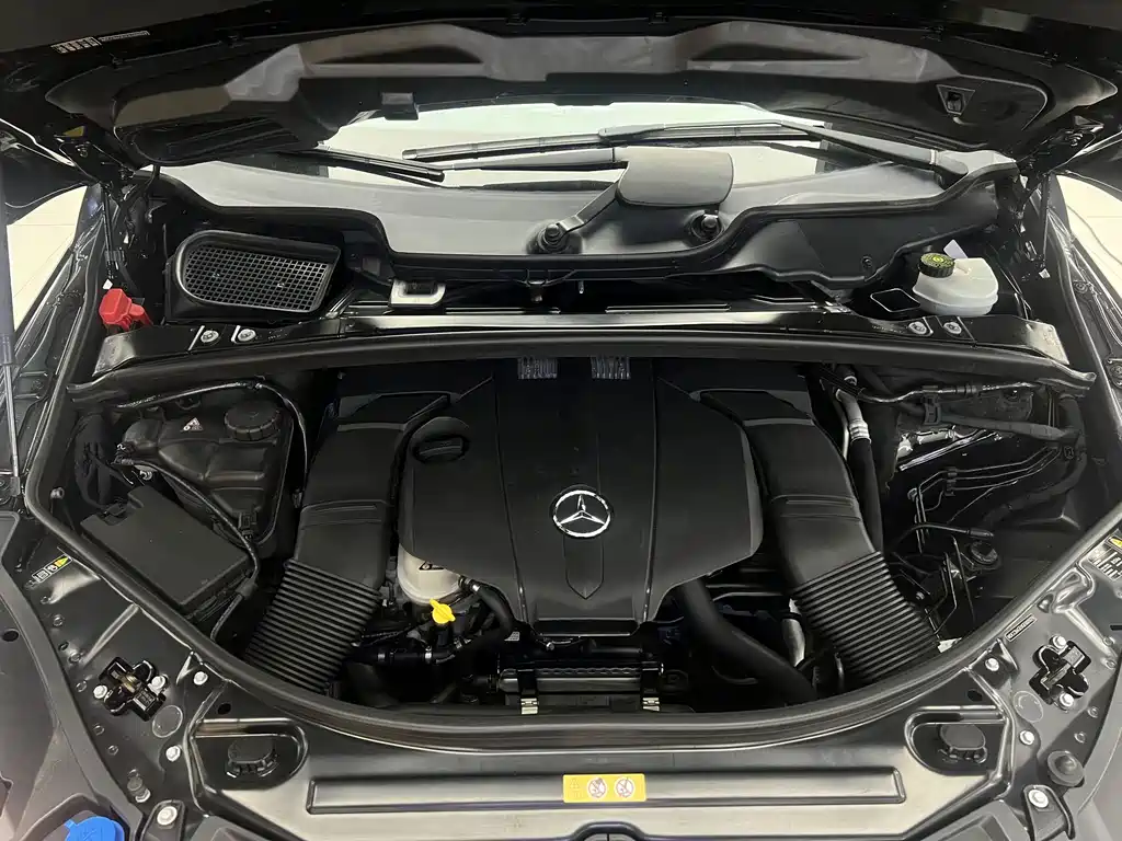 Mercedes-Benz R-Class 2017 — фото 30