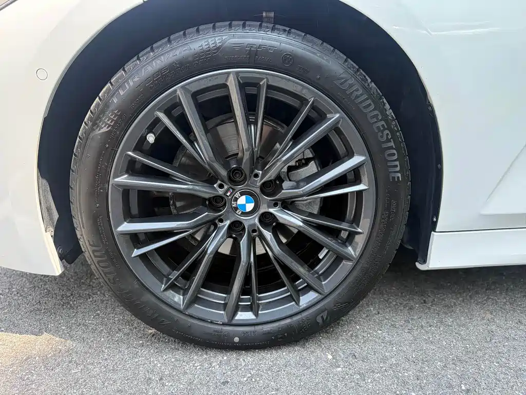 BMW 3 Series 2024