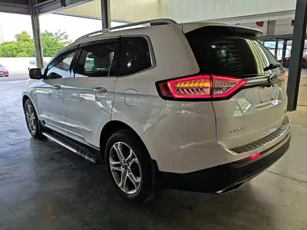 Ford Edge 2018