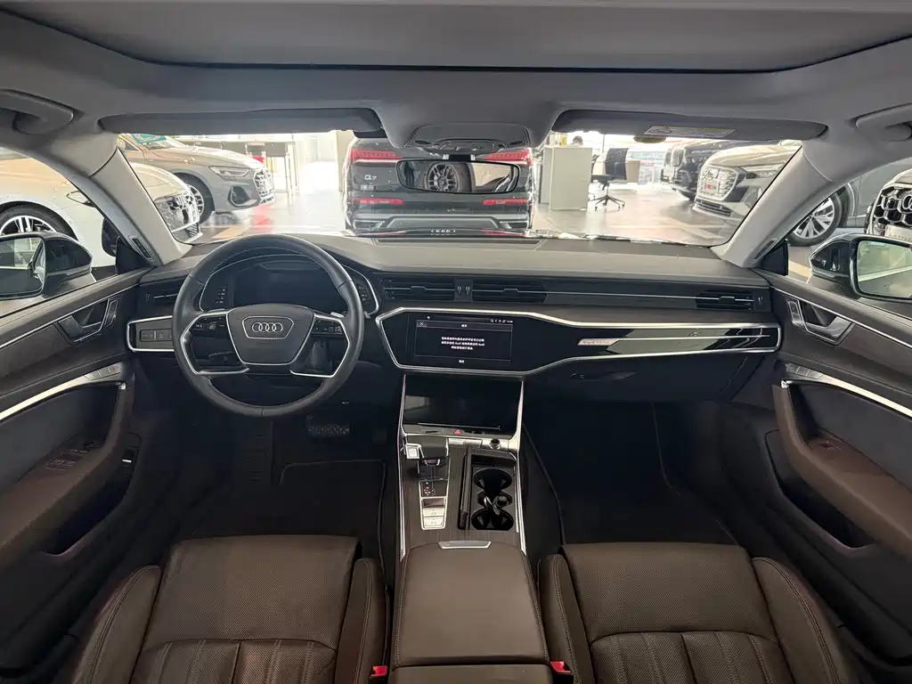 Audi A7L 2022 — фото 10