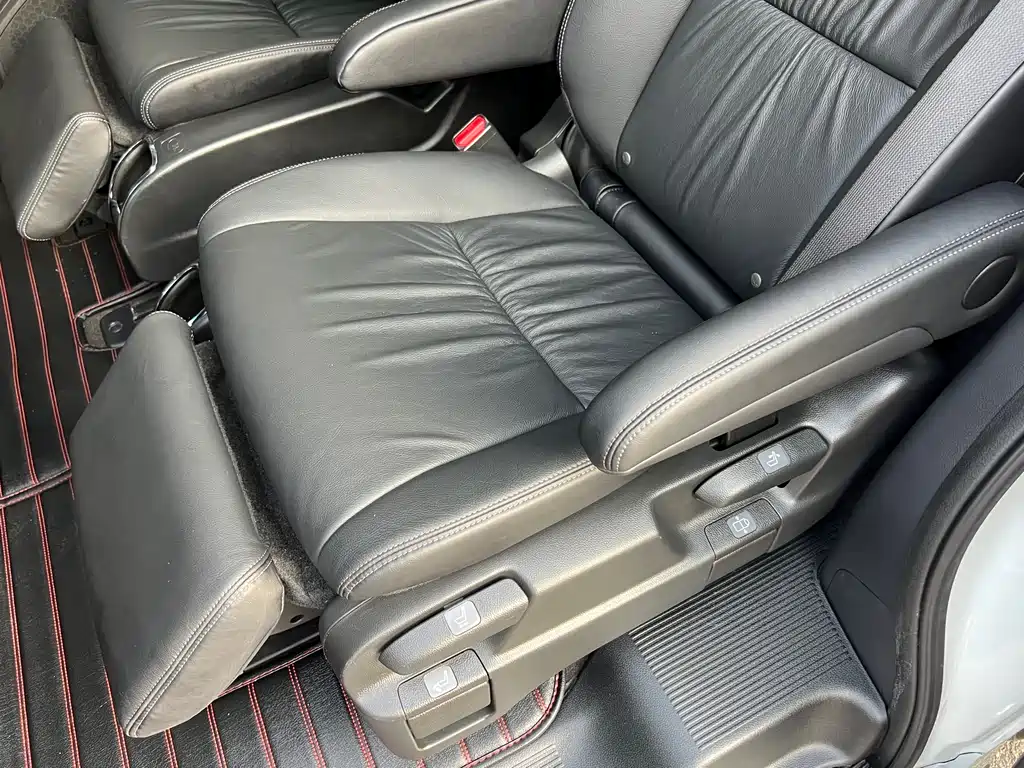 Honda Odyssey 2022 — фото 21