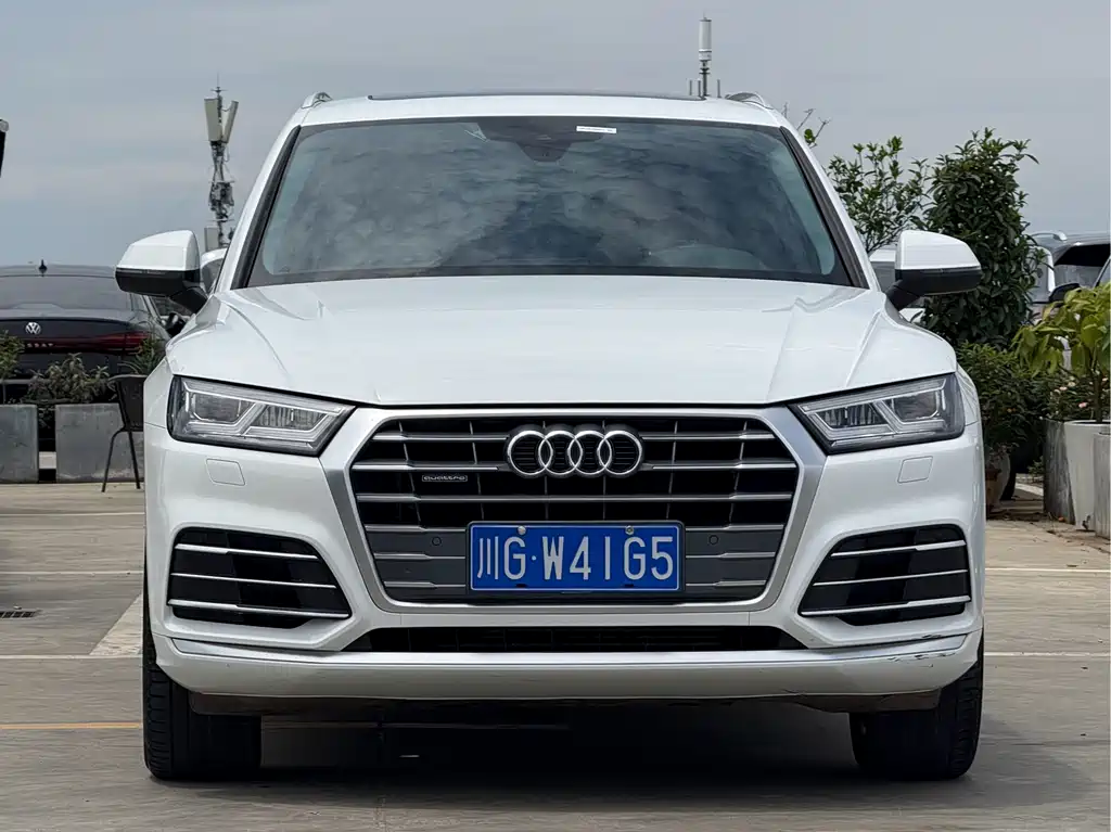 Audi Q5L 2020