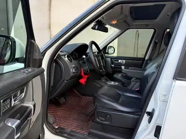 Land Rover Discovery 2016