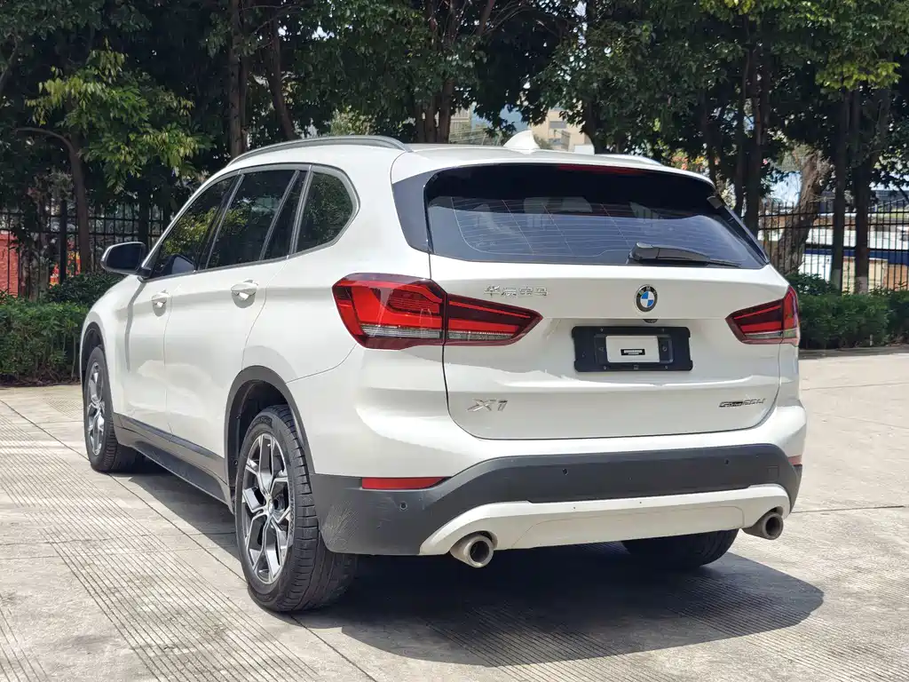 BMW X1 2022 — фото 14