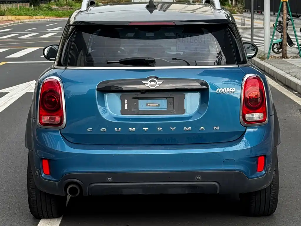 MINI Countryman 2019 — фото 16