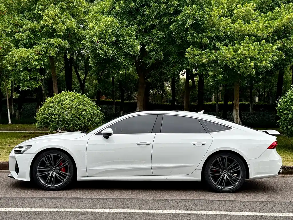 Audi A7 2023 — фото 3
