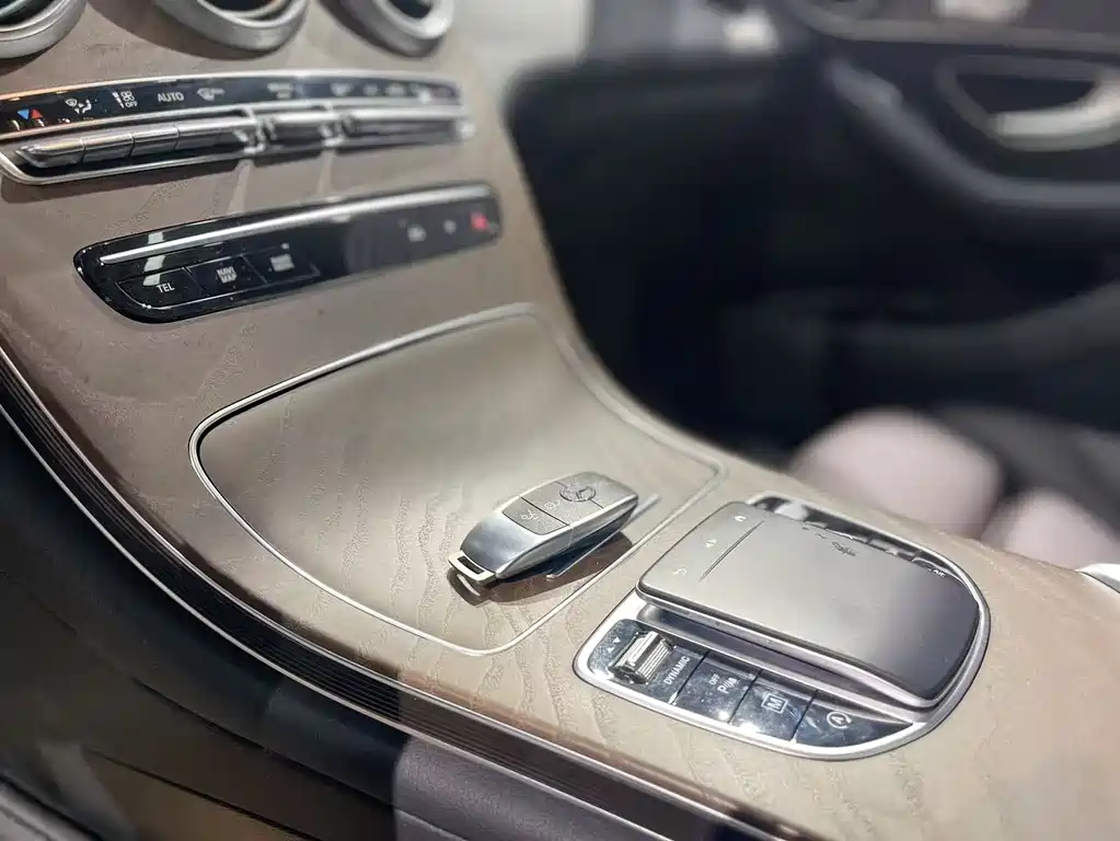 Mercedes-Benz GLC 2023 — фото 17