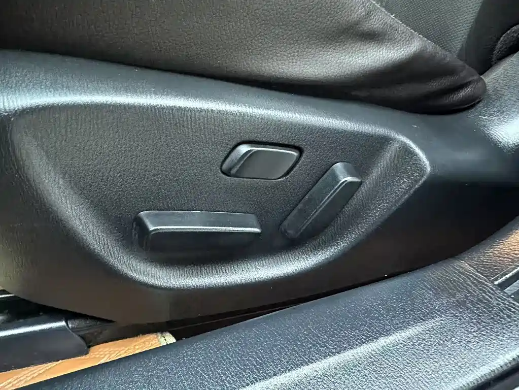 Mazda CX-4 2023 — фото 12