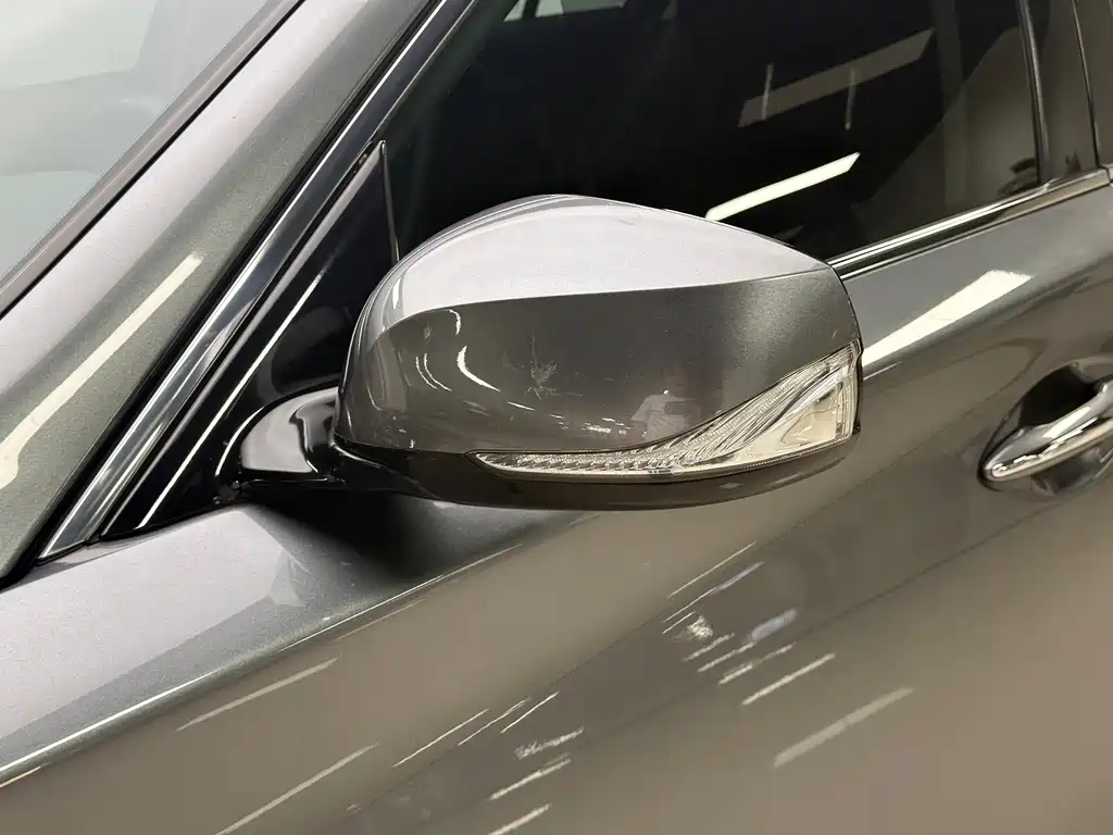 Infiniti Q50L 2016 — фото 17
