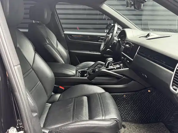 Porsche Cayenne New Energy 2020
