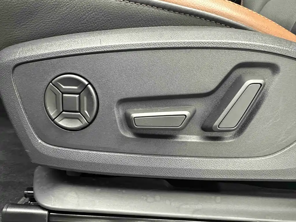 Audi Q3 2023 — фото 11