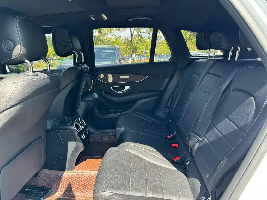 Mercedes-Benz GLC 2021