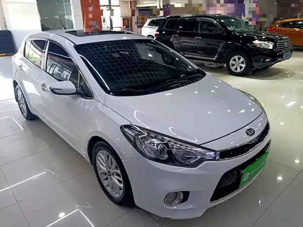 Kia K3S 2015