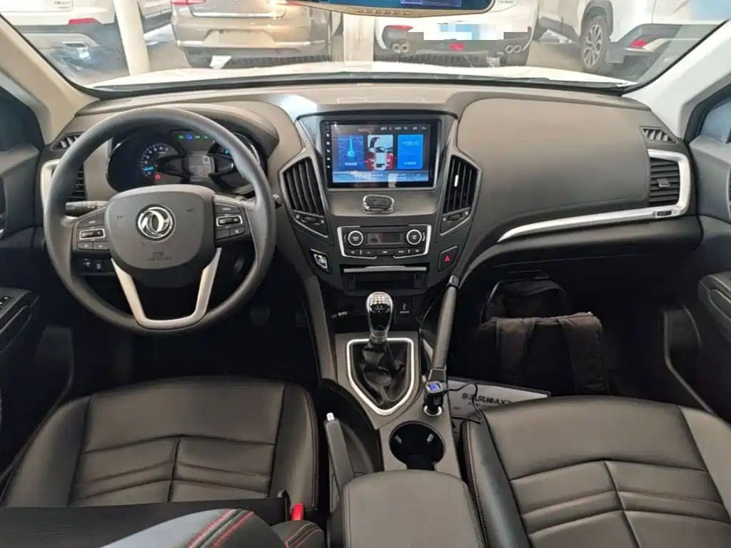 Dongfeng Fengshen AX7 2017 — фото 10