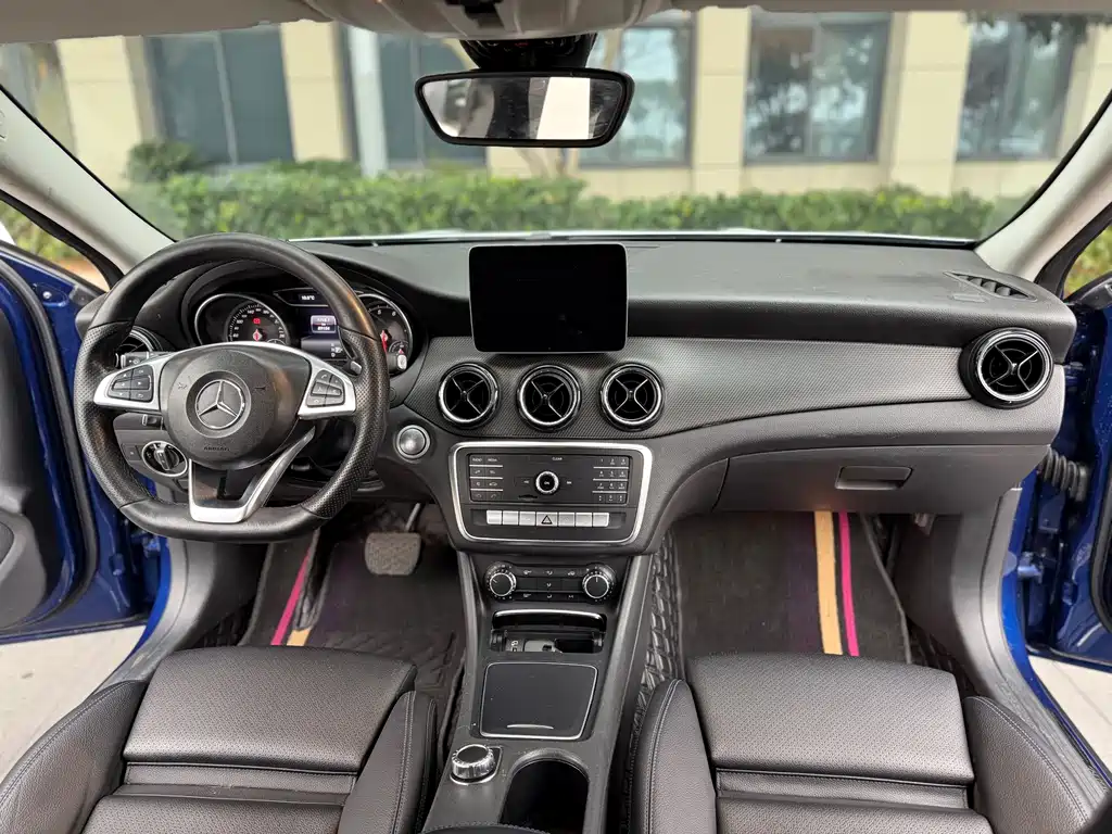 Mercedes-Benz GLA 2019