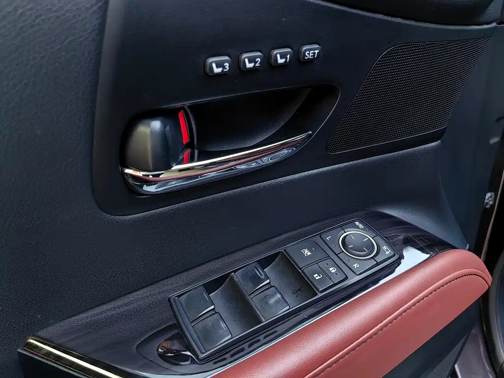 Lexus RX Classic 2014 — фото 15