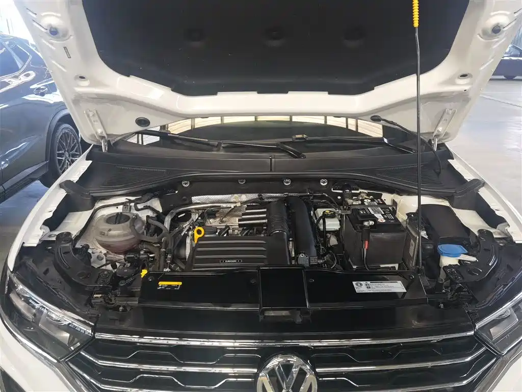 Volkswagen T-Roc 2019 — фото 16