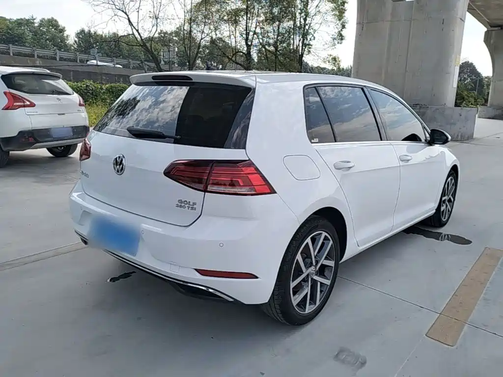 Volkswagen Golf 2020