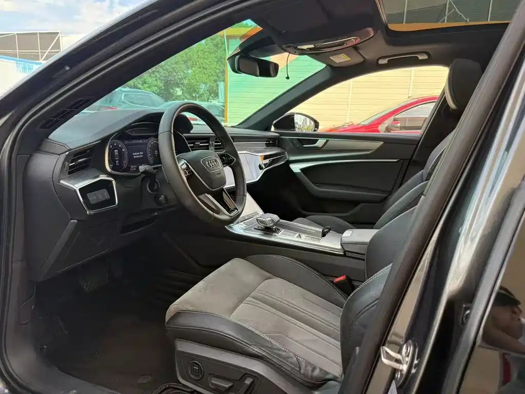Audi A6L 2020