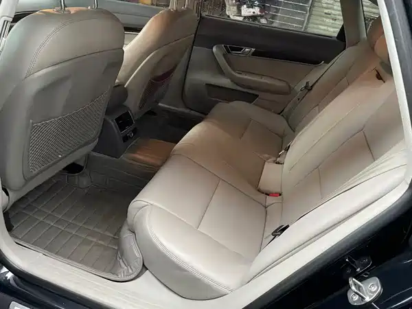 Audi A6L 2012