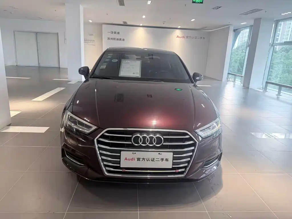 Audi A3 2018 — фото 2