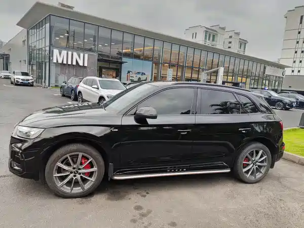 Audi Q5L 2024