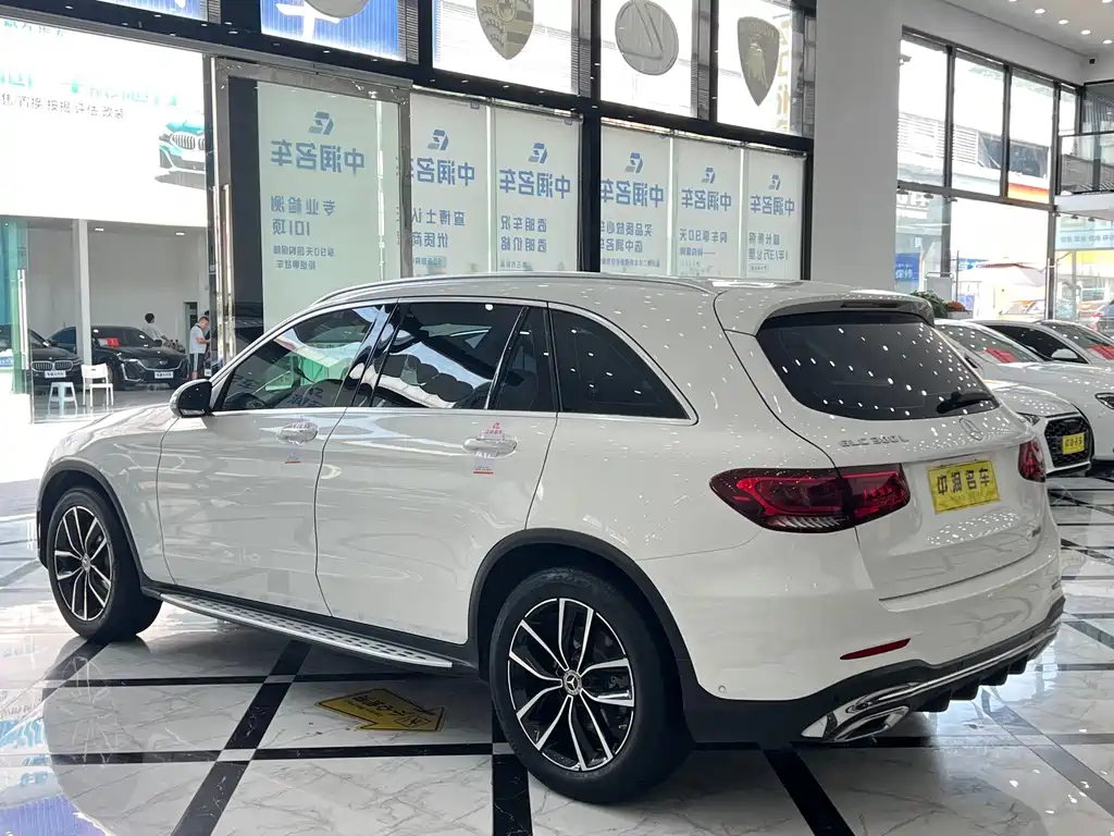 Mercedes-Benz GLC 2021 — фото 14