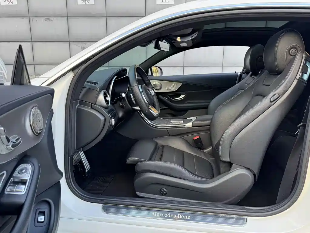 Mercedes-Benz C-Class 2019 — фото 23