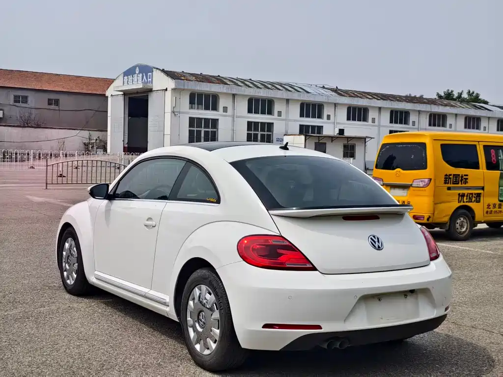 Volkswagen Beetle 2013