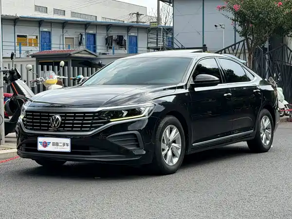 Volkswagen Passat 2022