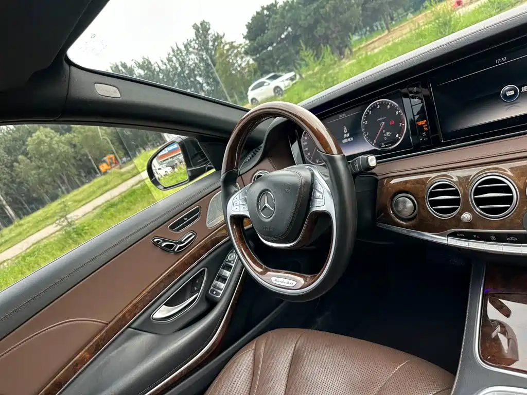 Mercedes-Benz S-Class 2016 — фото 17