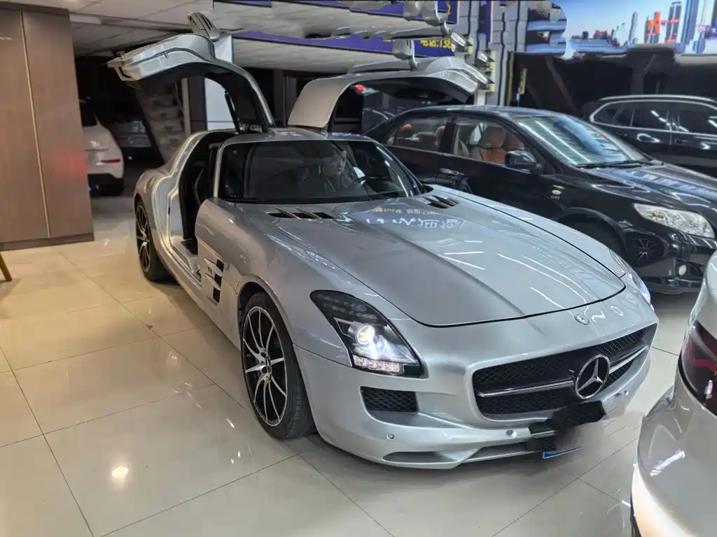 Mercedes-Benz SLS AMG 2013