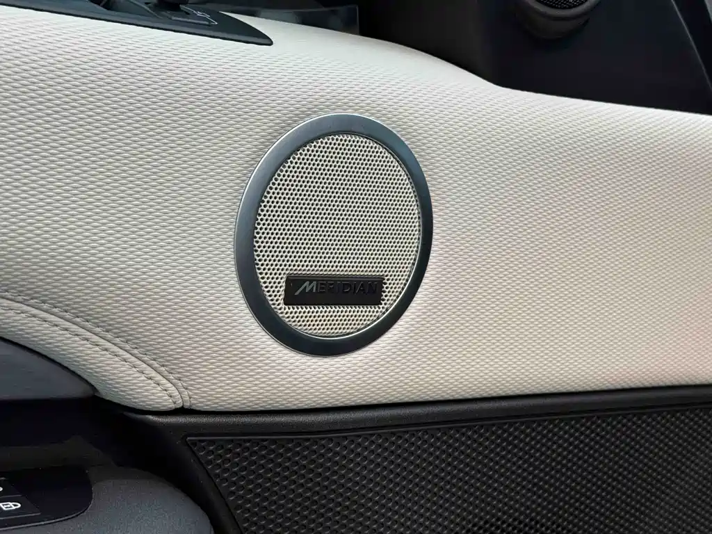 Land Rover Discovery 2021 — фото 14