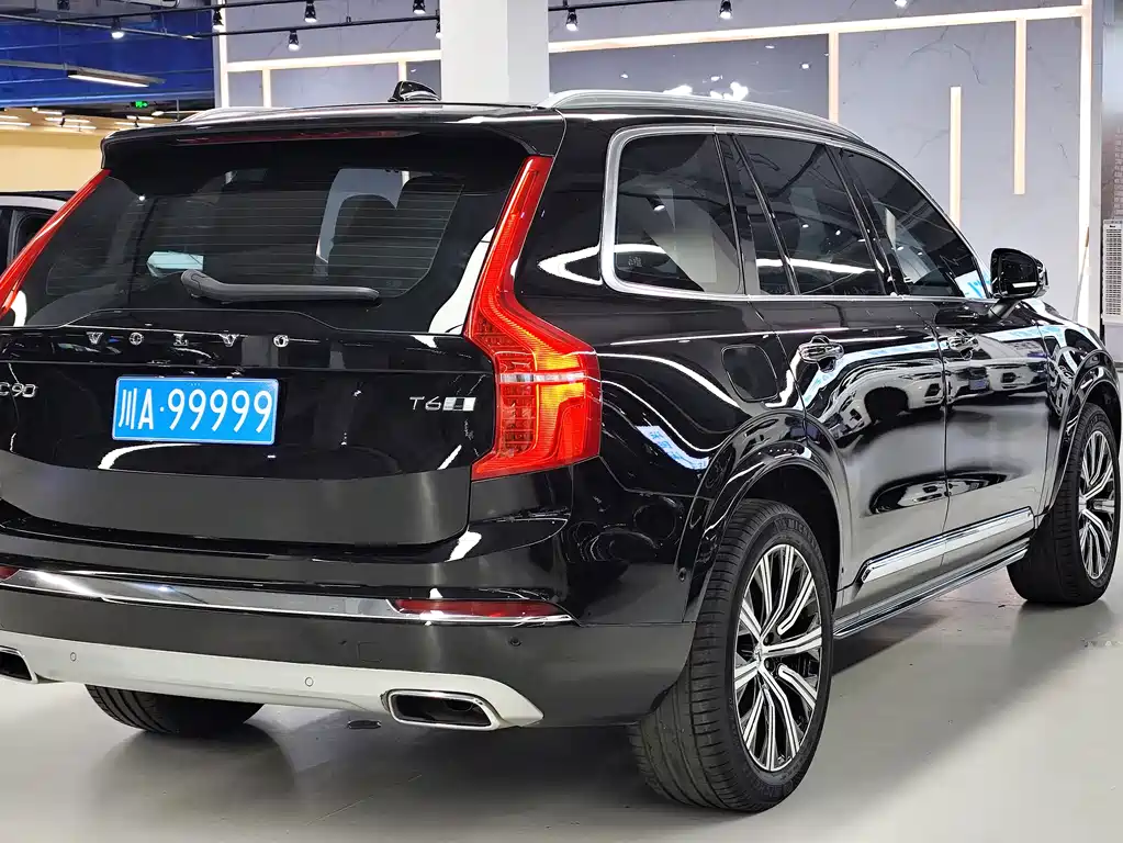 Volvo XC90 2020 — фото 12