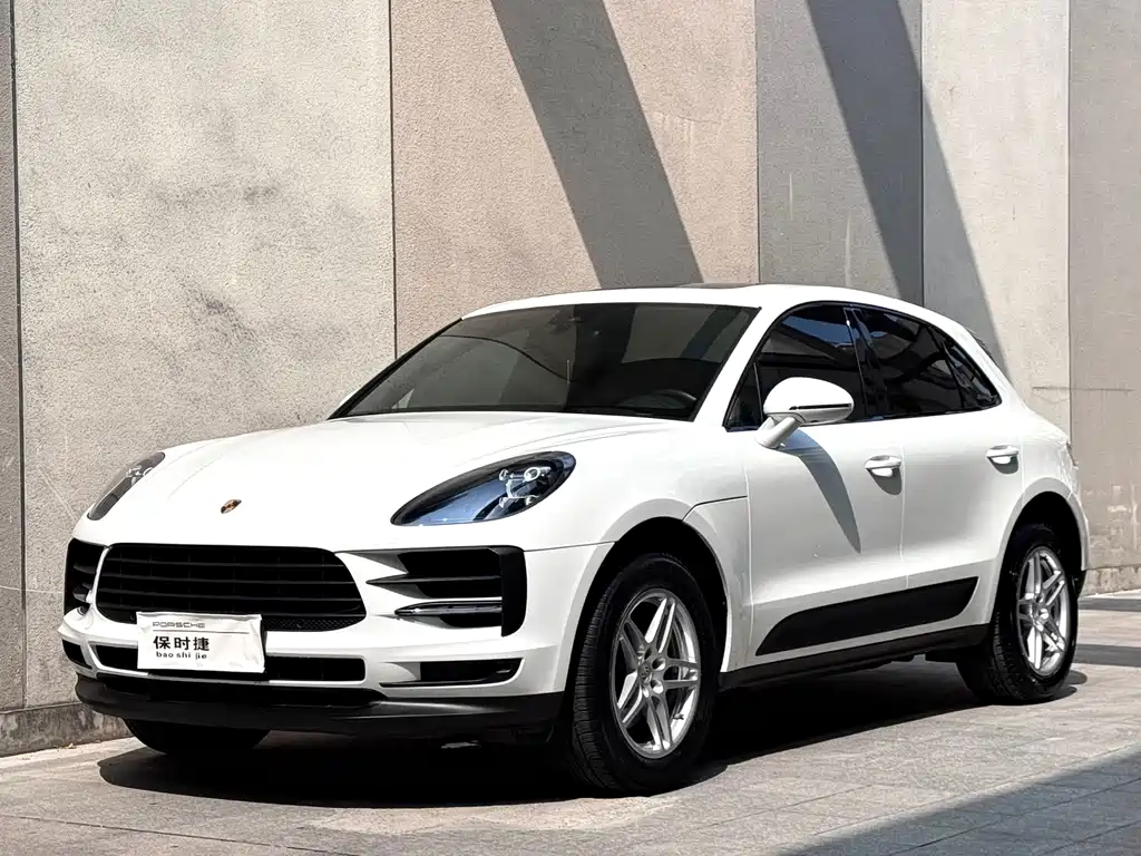 Porsche Macan 2021 — фото 1