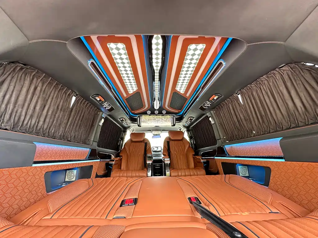 Mercedes-Benz Vito 2023 — фото 14