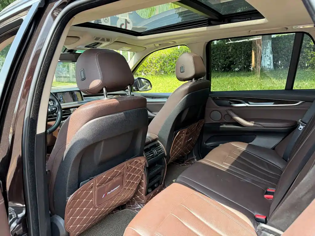 BMW X5 2018 — фото 11