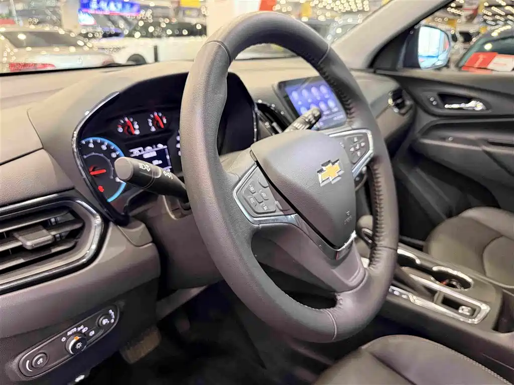 Chevrolet Equinox 2023 — фото 20