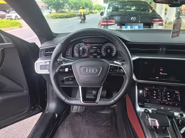 Audi A7L 2024