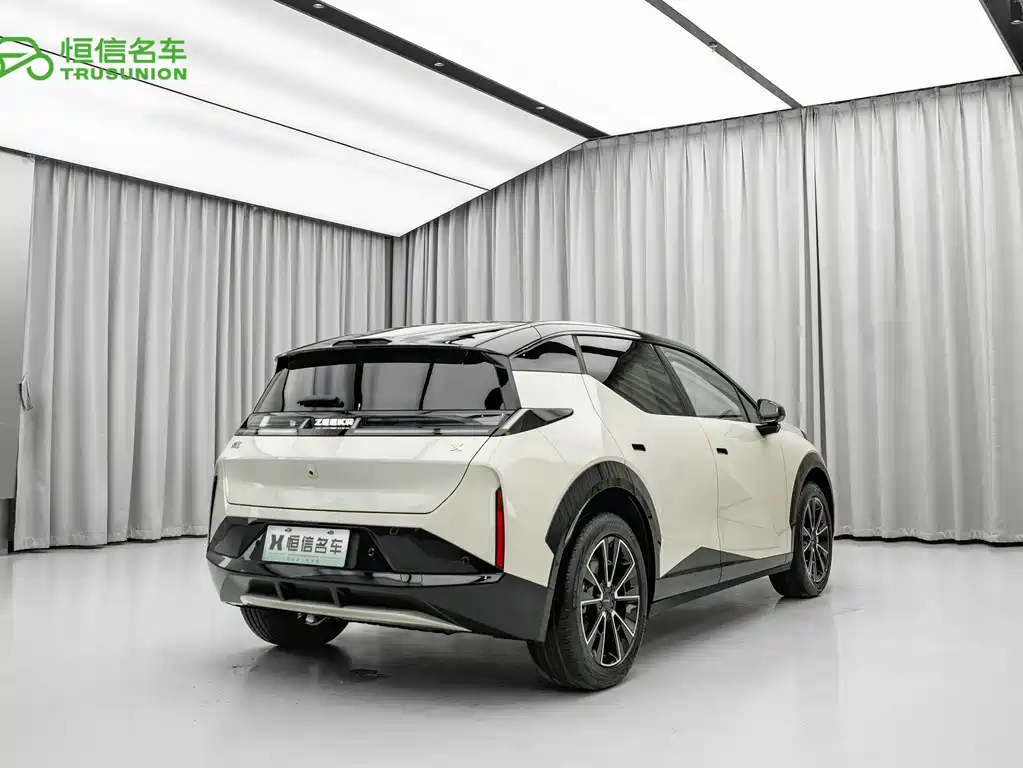 Zeekr X 2024