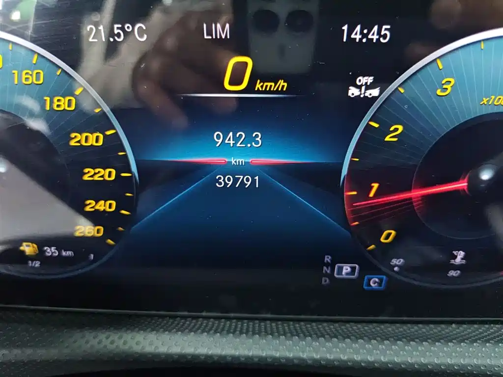 Mercedes-Benz A-Class 2023 — фото 19