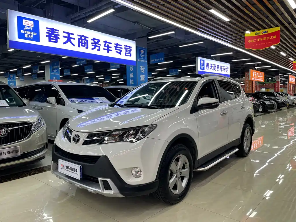 Toyota RAV4 2014