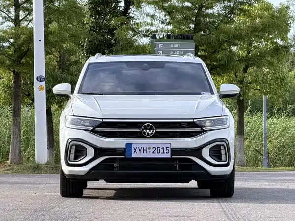Volkswagen T-Roc 2024
