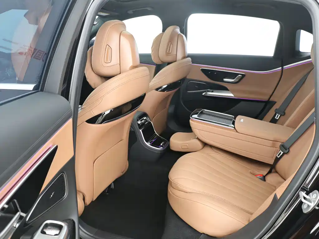 Mercedes-Benz E-Class 2025