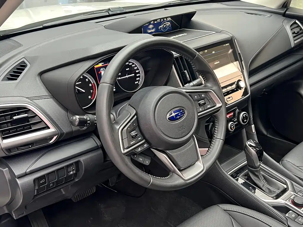 Subaru Forester 2019 — фото 11